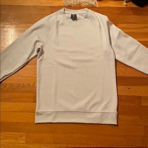 NIKE dry fit crewnecK S